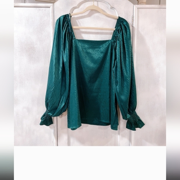 Lida Kate Emerald Green Square Neck Blouse Size M. Fits like a L/XL - Picture 1 of 7